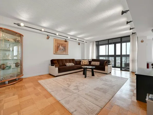 9060 Palisade Ave APT 1028, North Bergen, NJ 07047