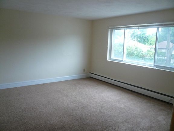 4th image of 185 Norwood Ave APT 206