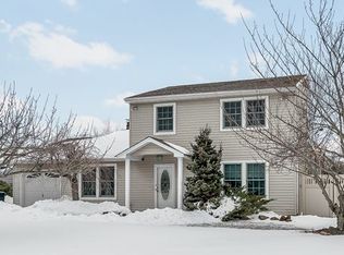 8 Osprey Dr, East Patchogue, NY 11772