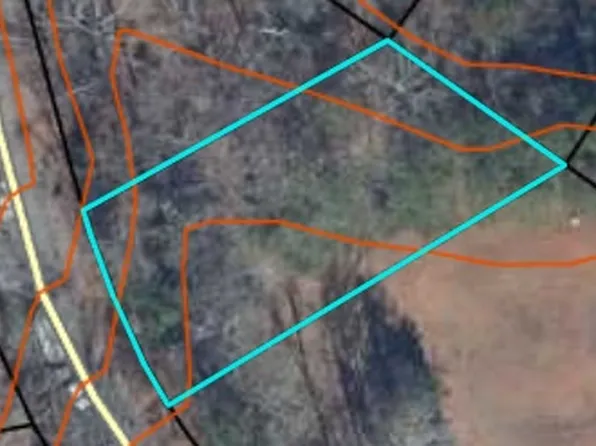 105 Falcon Dr, Westminster, SC 29693
