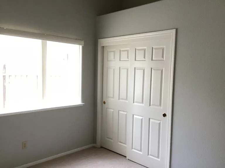 4521 Glimmer Ln — Photo 11
