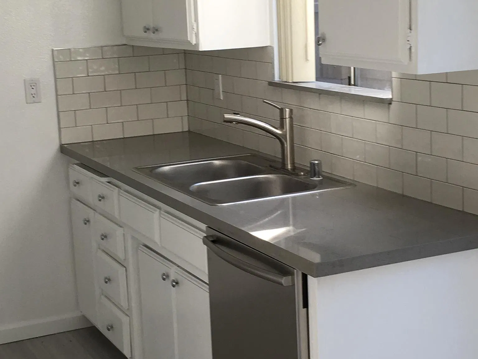 2 bed, 1.5 bath, 1000 sqft, $3,090 — Photo 4