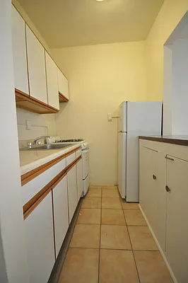 Rented by Keller Williams NYC | media 16