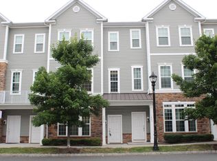 1424 Hudson Cir, Highland Park, NJ 08904