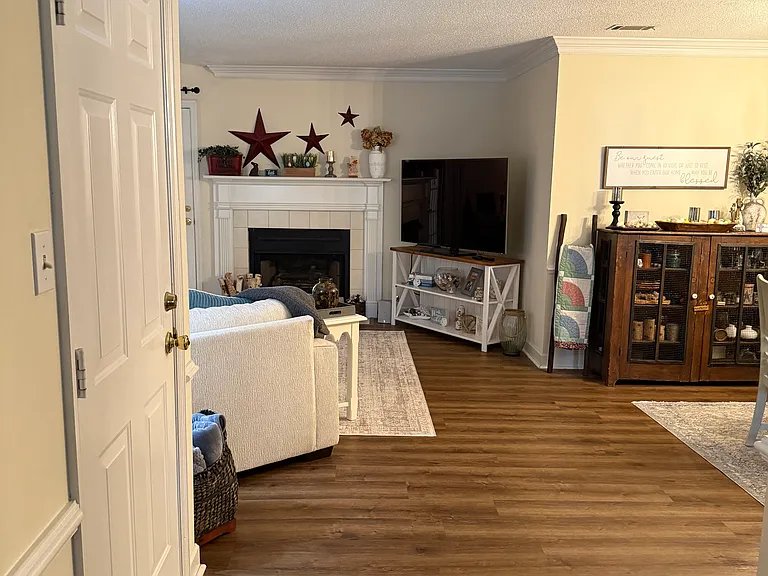1209 Summertime Pl — Photo 6