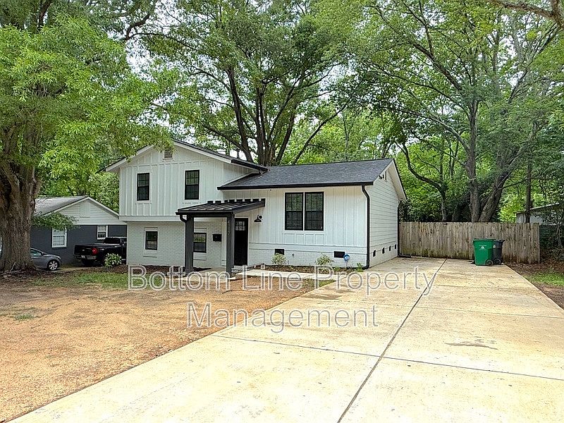 1st image of 4117 Oak Forest Dr
