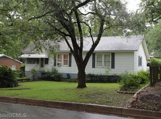 309 Lee St, Chickasaw, AL 36611