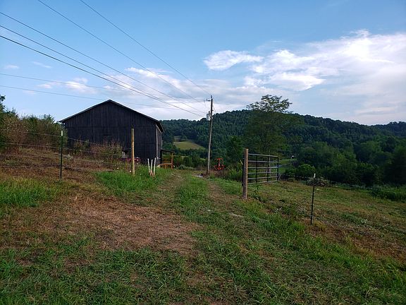 5th image of 226 Forest Hill Dr