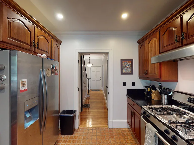10 Ashton Pl — Photo 8
