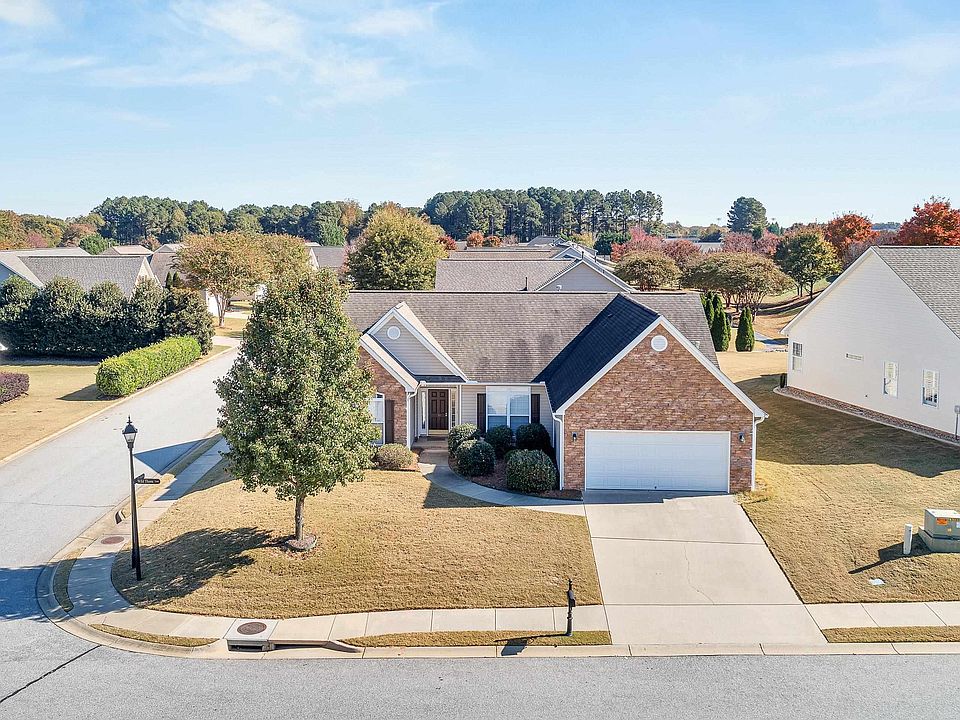 1st image of 138 Wild Thorn Ln
