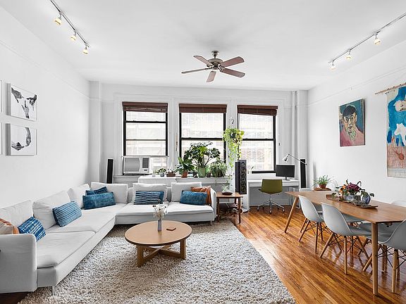 3rd image of 54 W 74th St APT 403