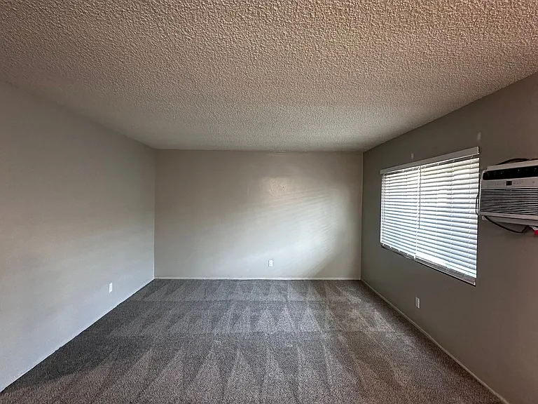 516 N Mar Vista Ave #6 — Photo 4