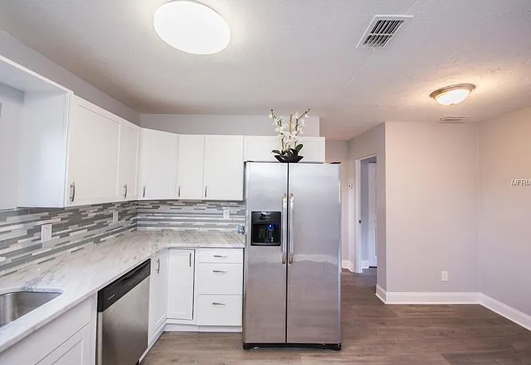 2909 Cornell Ave — Photo 7