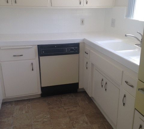 3rd image of 4411 Ventura Canyon Ave APT 207