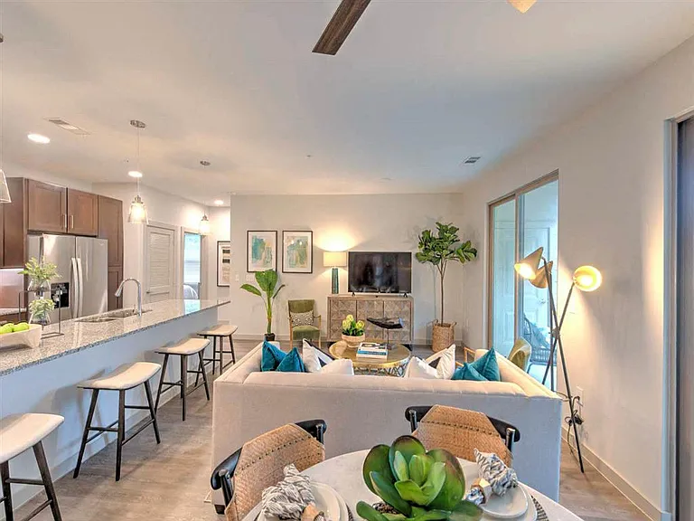 The Pointe at Valley Ranch Town Center — Photo 17
