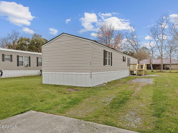 2nd image of 214 Blanco Dr
