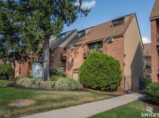 The Mews, West Hartford, CT 06107