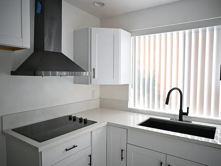 322 Loma Vista St #A — Photo 2