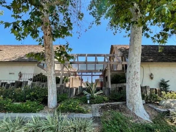 18631 Collins St APT 23