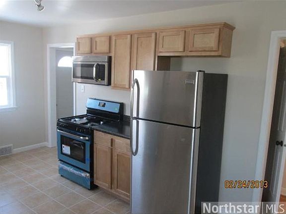 2nd image of 132 W Warburton St APT 1