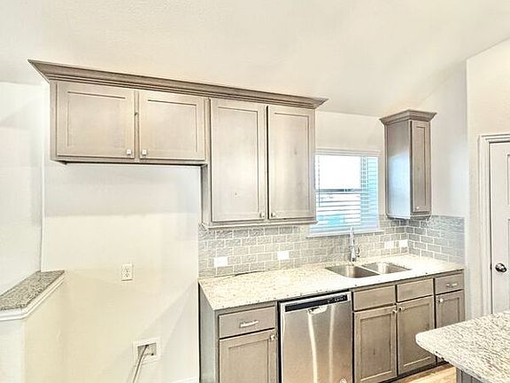 3rd image of 6204 Red Falcon Dr