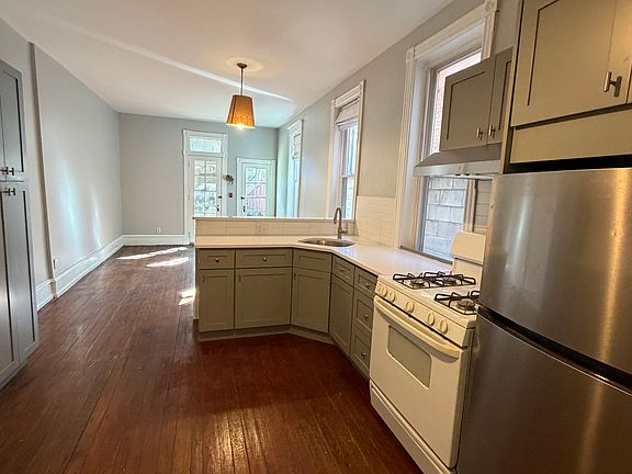 2nd image of 1423 S 9th St #1
