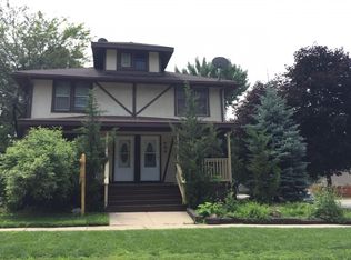 522-524 W Park Ave, Aurora, IL 60506