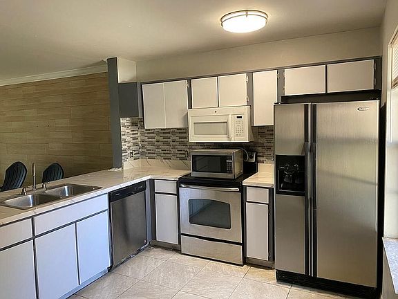 2nd image of 11733 Windbourne Ct