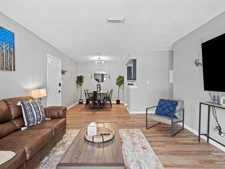 3783 E Olive Rd — Photo 11
