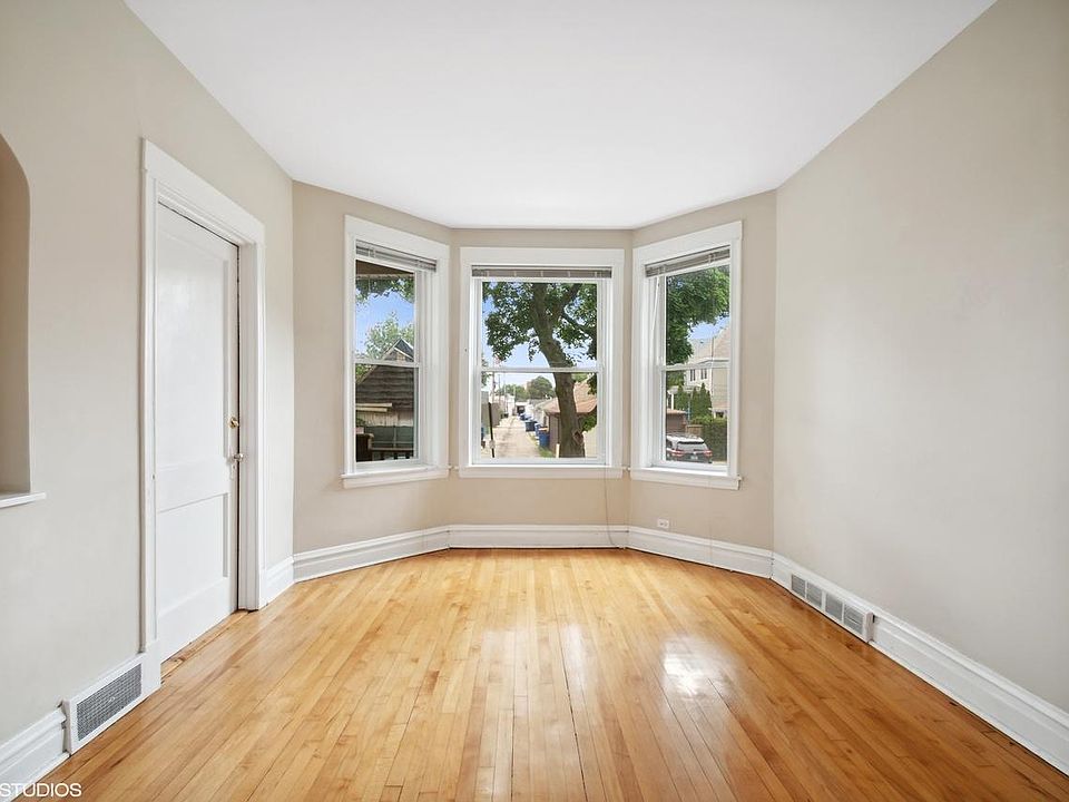 1st image of 4146 N Campbell Ave #1