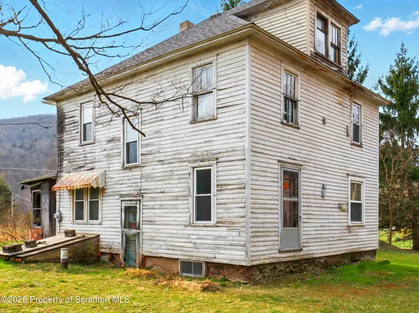 110 Bluegrass Rd, Tunkhannock, PA 18657