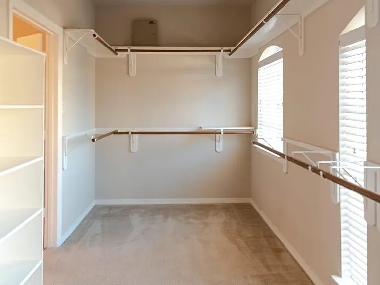 1507 Shady Villa Manner — Photo 14