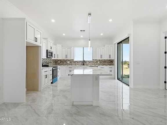 5th image of 1127 N 358TH Avenue