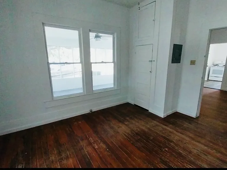 6371 W FM 476 — Photo 8