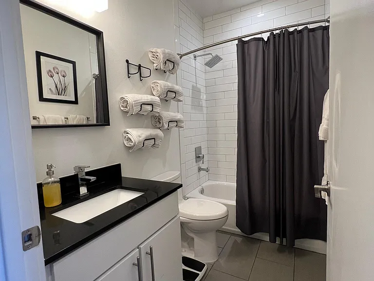946 E Josephine St — Photo 18