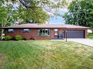 1737 N Apple Creek Rd, Wooster, OH 44691