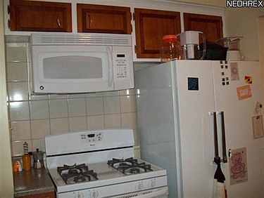 5th image of 24650 Longman Ln