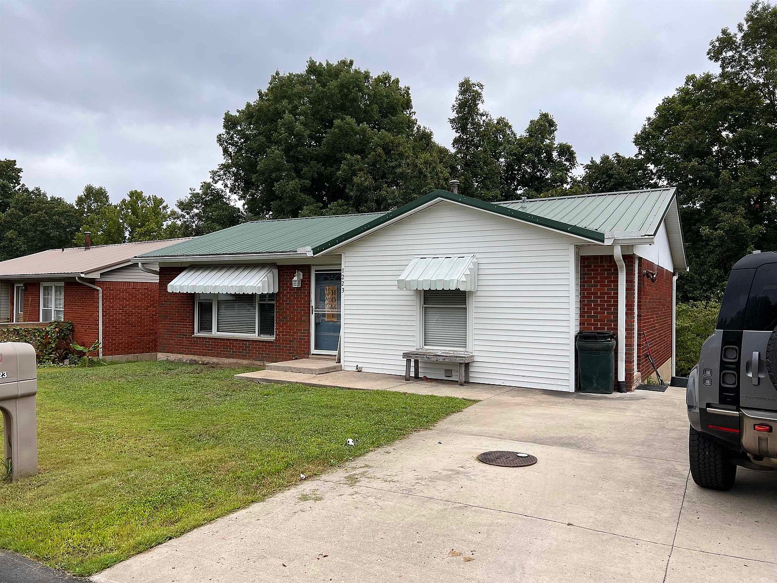 1223 Crestview Dr, Raceland, KY 41169 Zillow