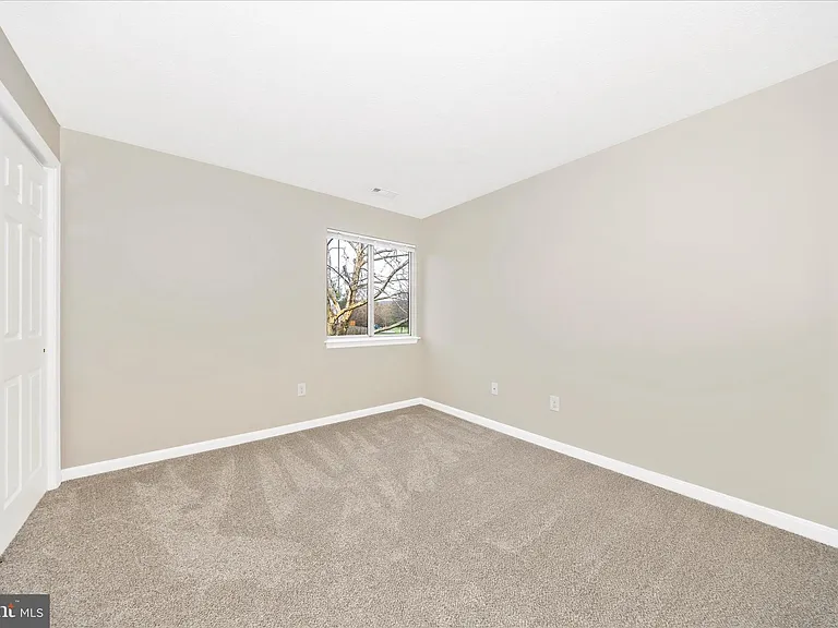 2112 Whitehall Rd #1C — Photo 29