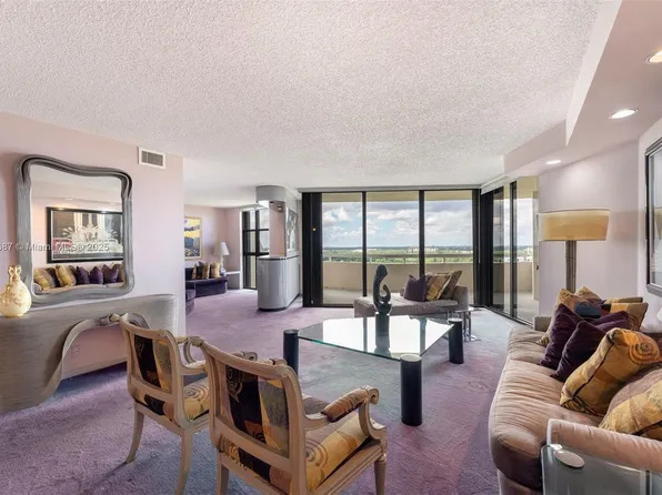 1000 Quayside Ter #Penthouse 9, Miami, FL 33138