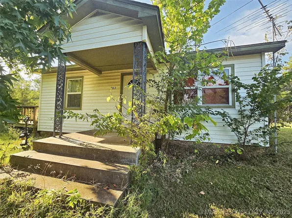 202 E Radcliff St, Locust Grove, OK 74352