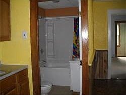 2nd image of 85 Vine St #2