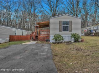 8 Joyce St, Moosic, PA 18507