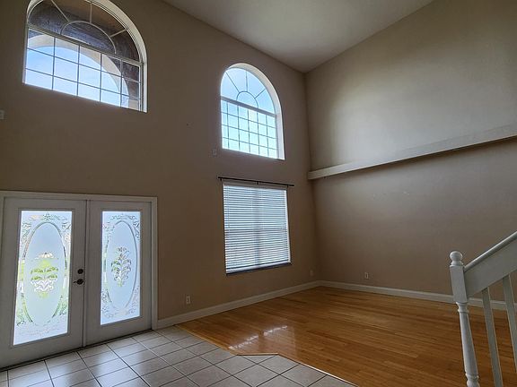 5th image of 12126 Diedra Ct