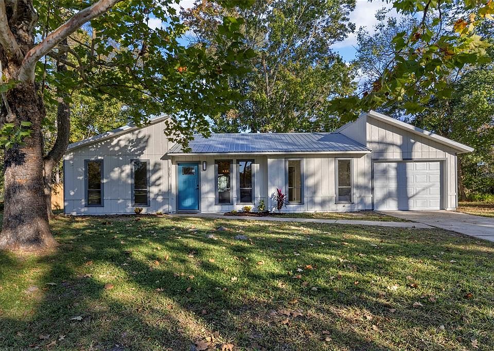 1st image of 6705 NW 27th St