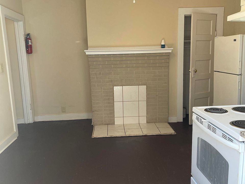 2nd image of 1029 Kinard Ct
