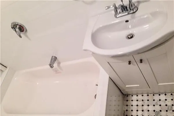 Rented by Keller Williams NYC | media 9