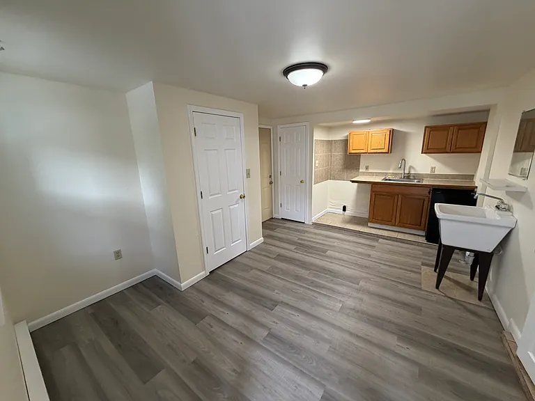 15 W Hillside Ave #3 — Photo 1