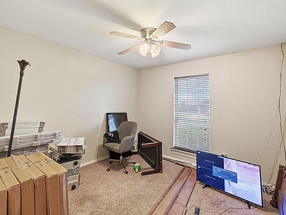 5th image of 905 Brookhaven Dr