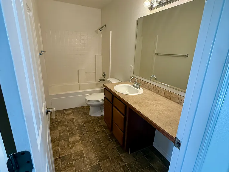 14103 Pearl Pointe Dr — Photo 16